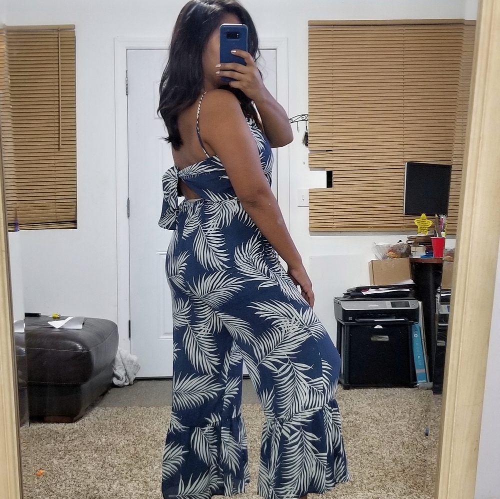 PALMTRESS BLUE PRINT TIE BACK JUMPSUIT - Picture 10 of 12